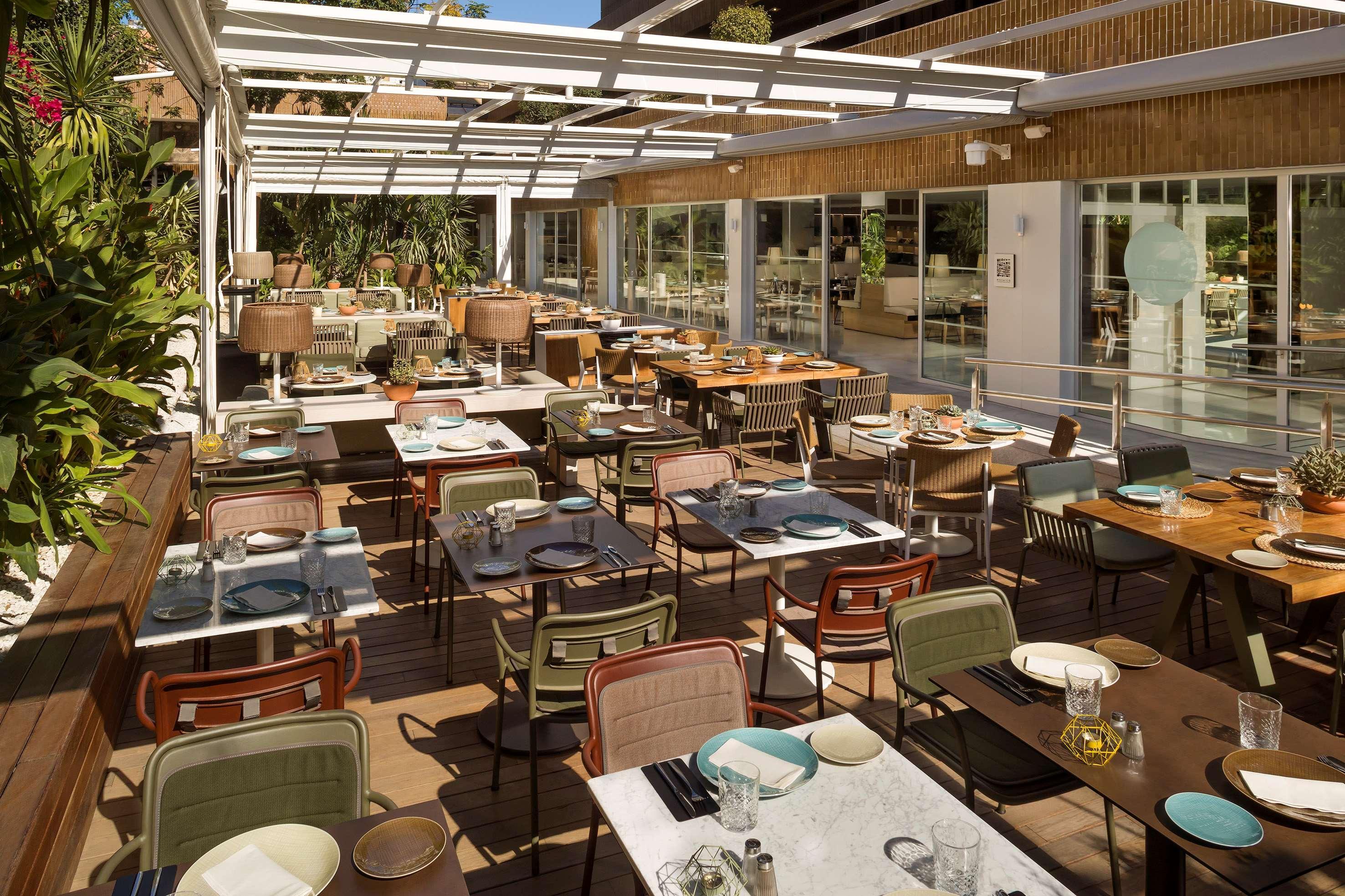 Hotel Melia Lebreros 4*